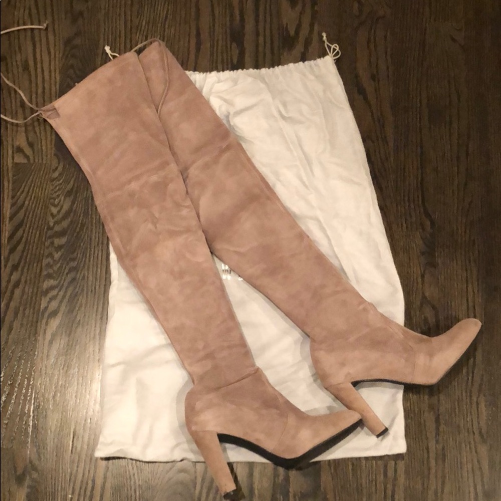 Stuart Weitzman's Highland Boots/ taupe color